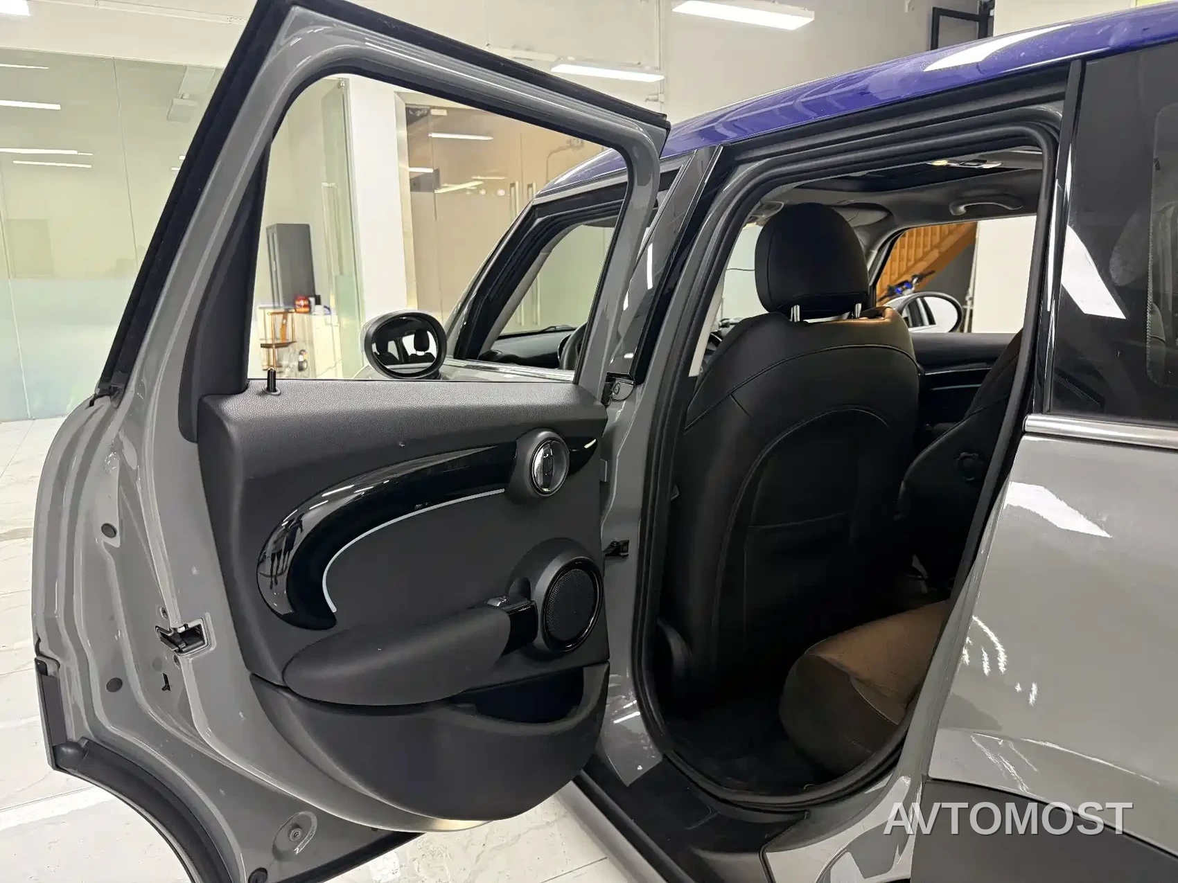 MINI 2022 1.5T COOPER 5-Door The Coopers Commemorative Edition — фото 12