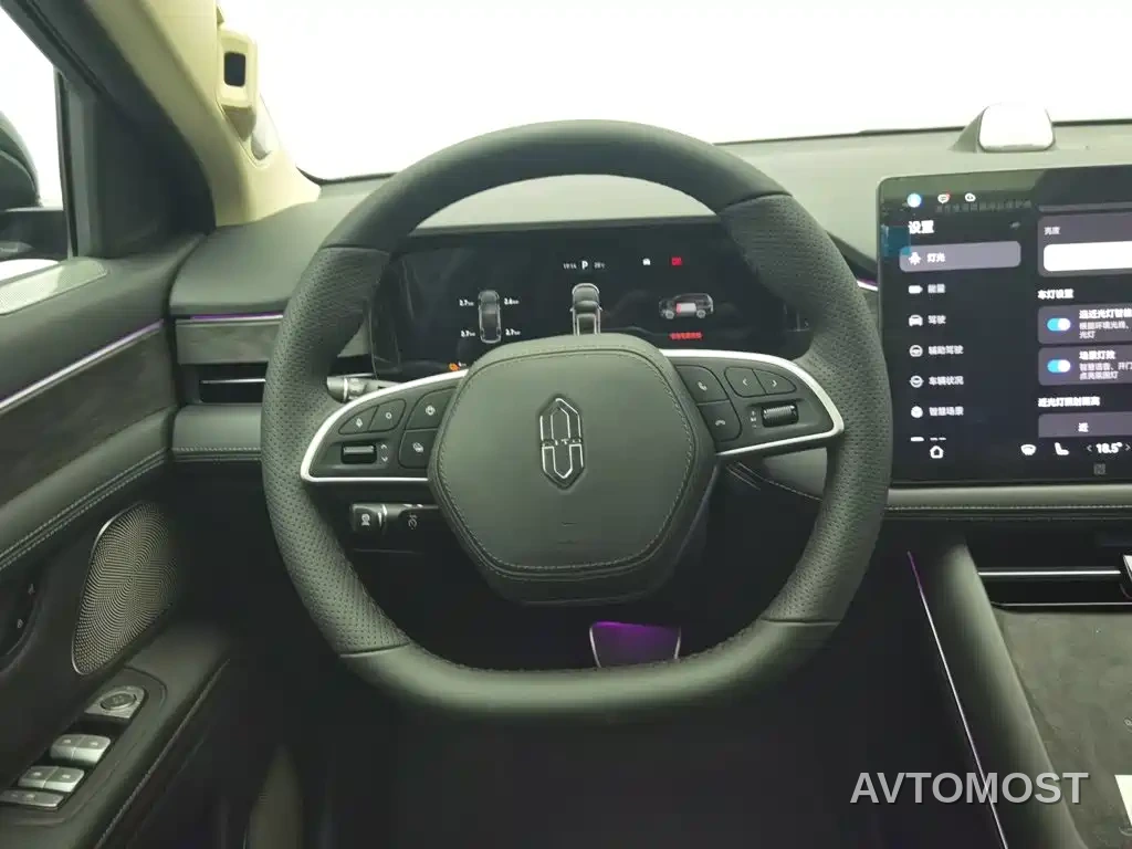 AITO M7 2022 1.5T AWD Luxury Edition — фото 11