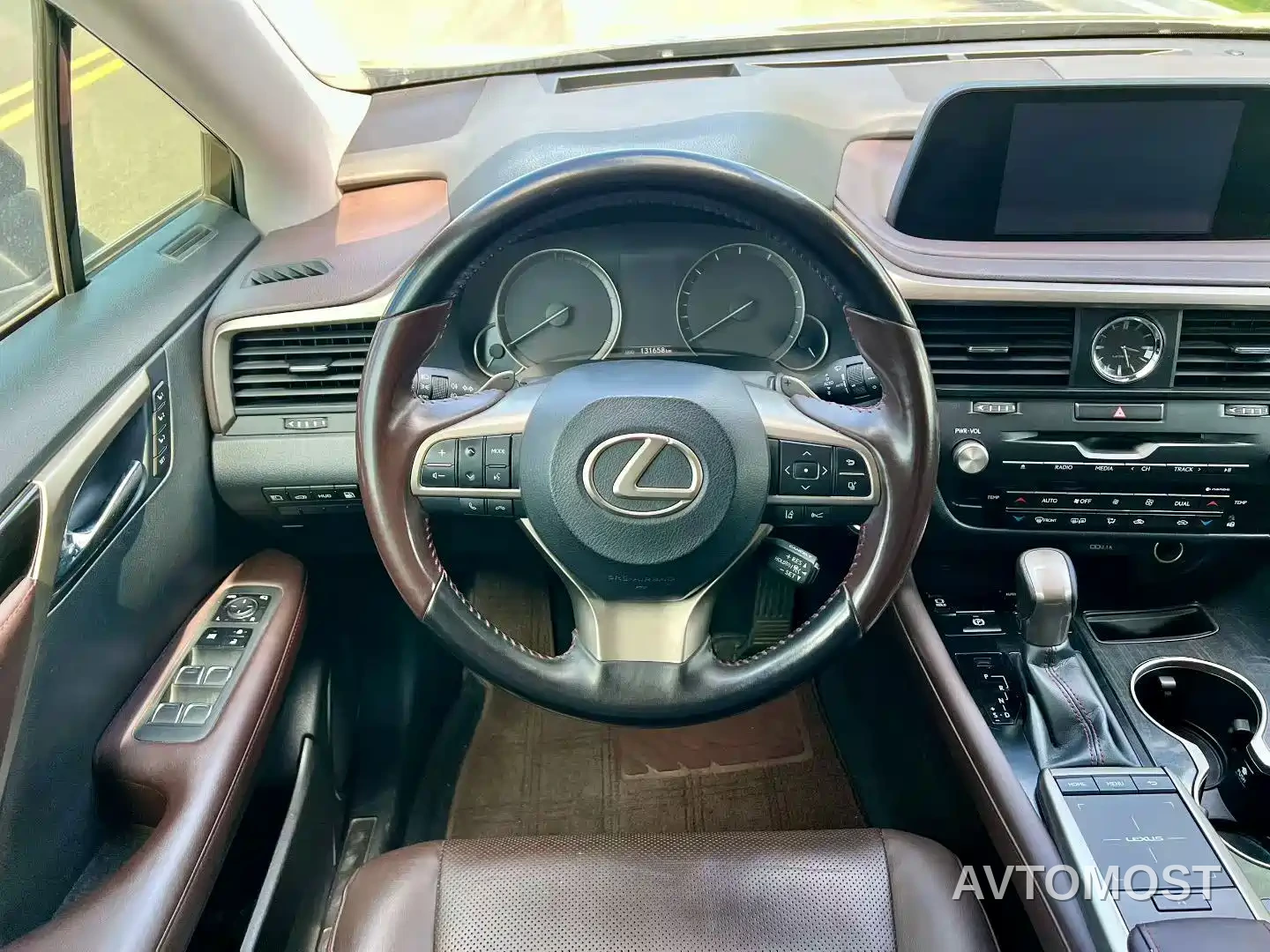 Lexus RX 2020 Facelift 450h AWD Elegance Edition — фото 9