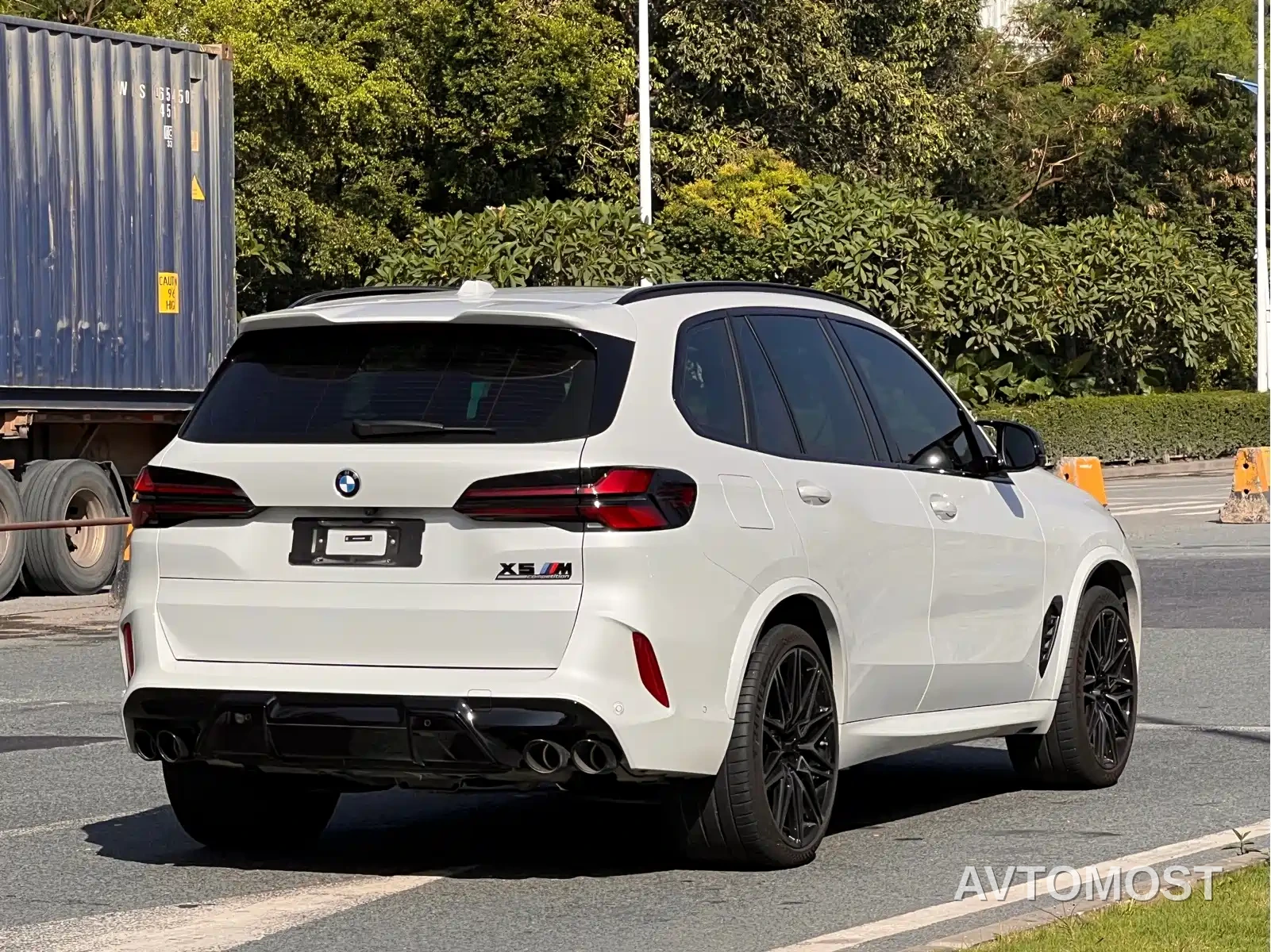 BMW X5 M 2023 Model X5 M Thunder Edition — фото 24