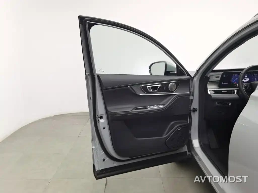 Chery Tiggo 8 PRO EV 2024 1.5T 100km New Star Edition — фото 7