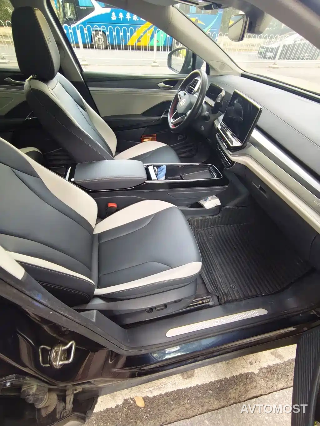 Volkswagen ID.6 CROZZ 2021 Long Range PURE+ Edition — фото 12