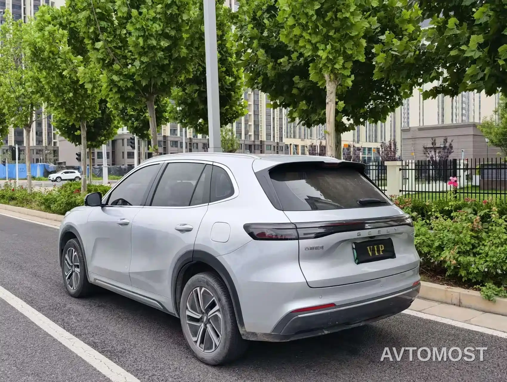 Geely Galaxy Starship 7 EM-i 2025 Model 120km Explorer+ Edition — фото 8