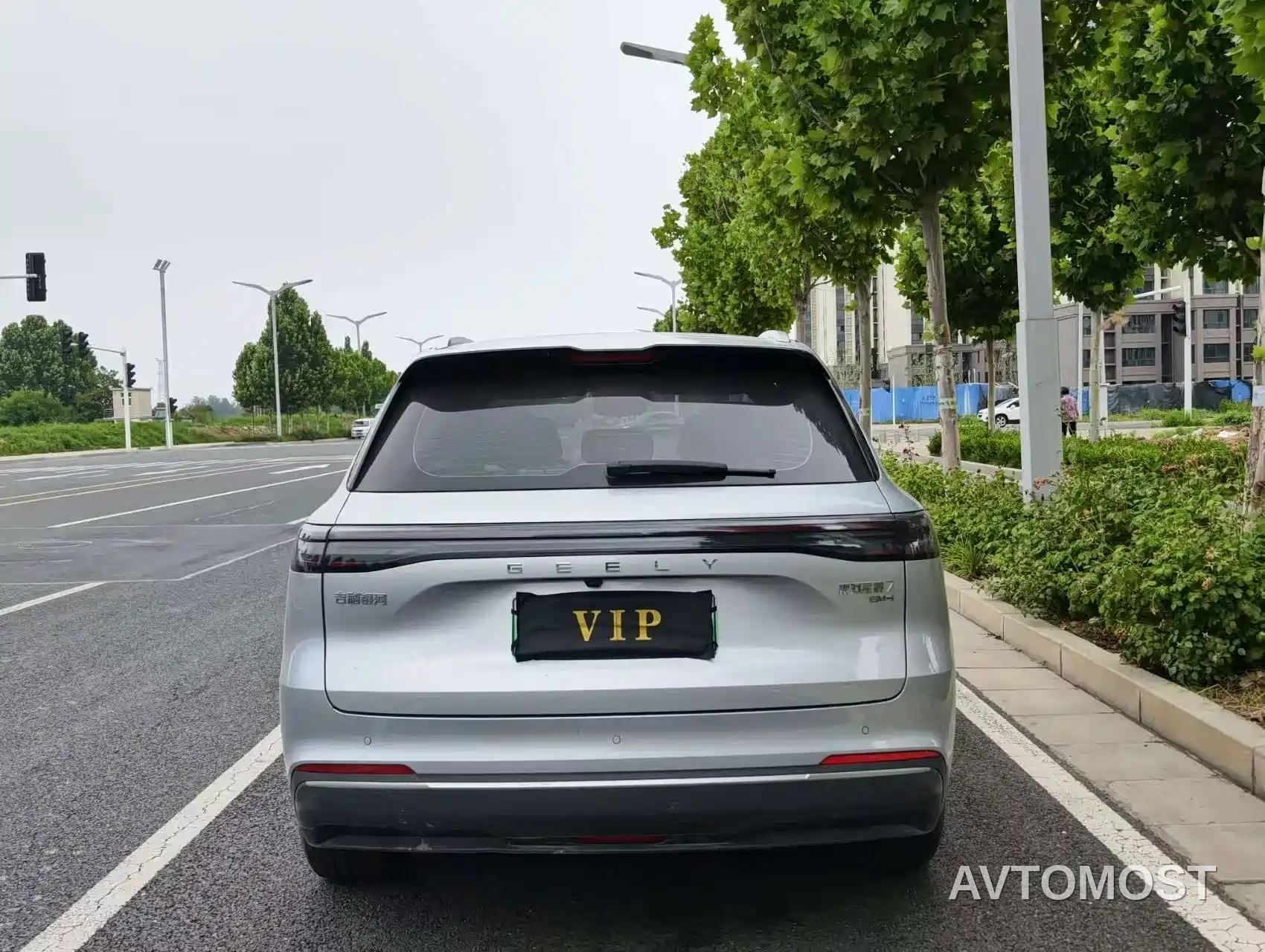 Geely Galaxy Starship 7 EM-i 2025 Model 120km Explorer+ Edition — фото 9