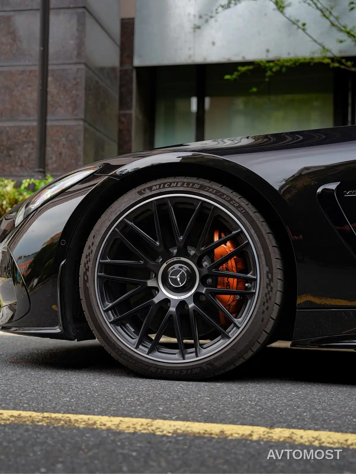 Mercedes-Benz AMG GT New Energy 2025 63 S E Performance — фото 12