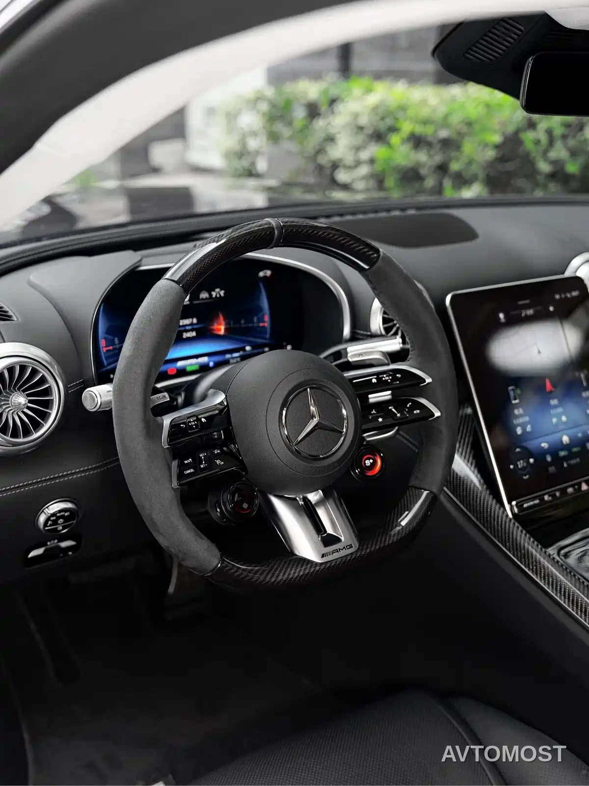 Mercedes-Benz AMG GT New Energy 2025 63 S E Performance — фото 17