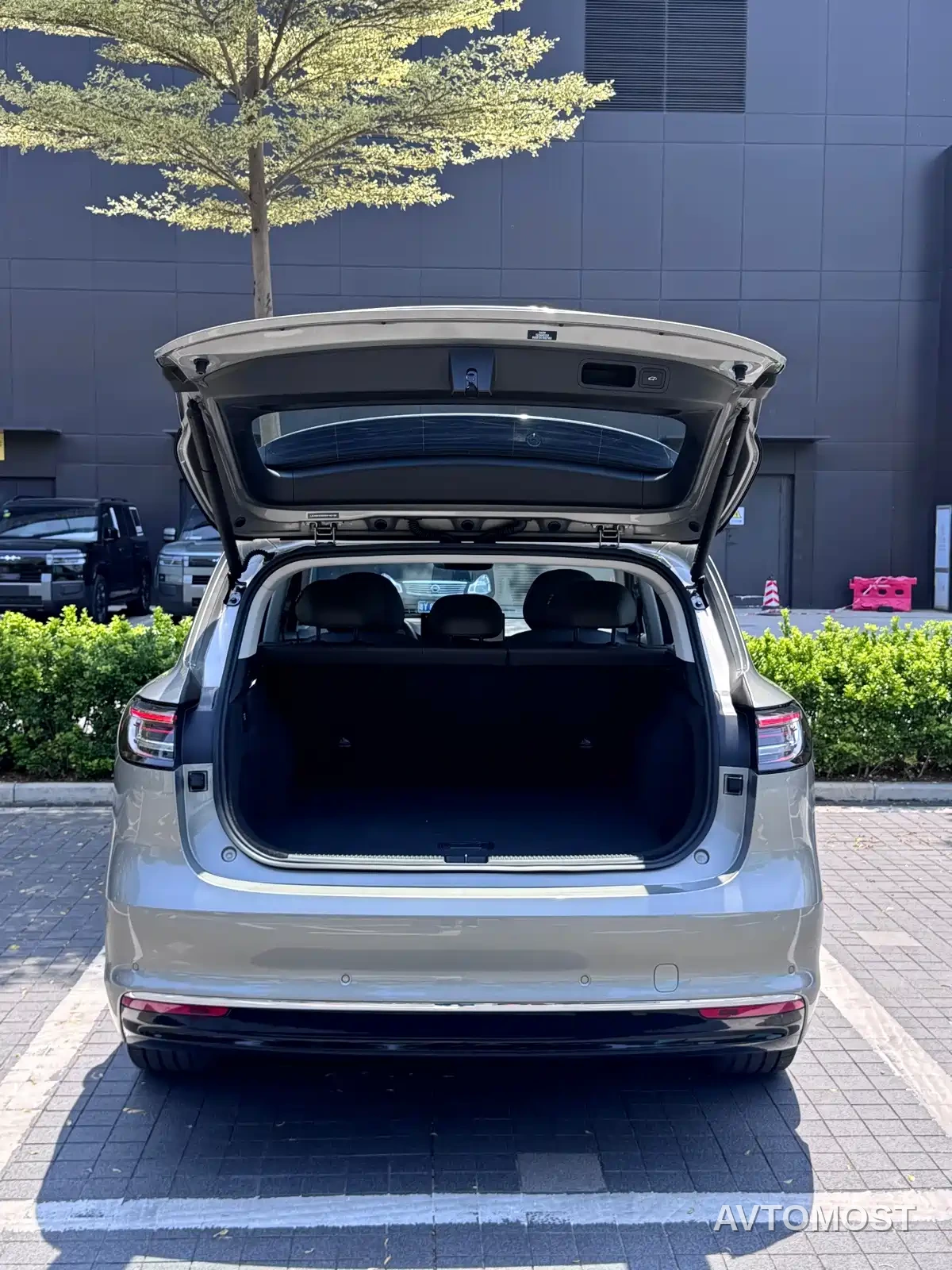 Shangjie SUV 2025 Model Extended Range Pro — фото 8