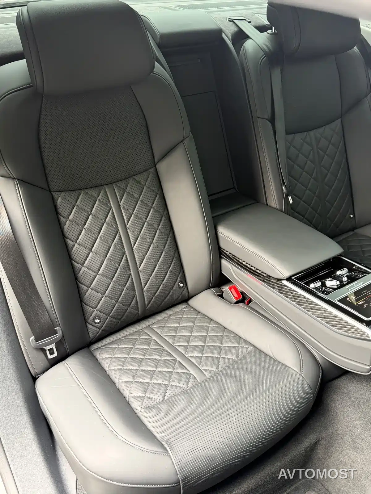 Audi S8 2021 S8L 4.0TFSI quattro — фото 18
