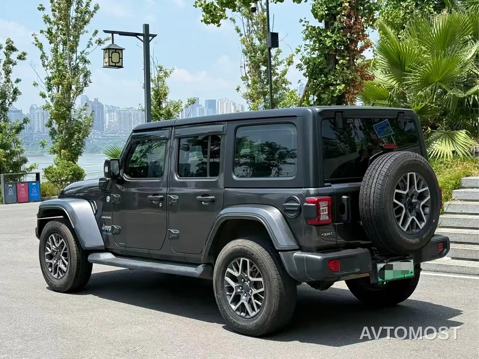 Jeep Wrangler 4xe 2021 4-Door 2.0T 4xe Sahara — фото 4