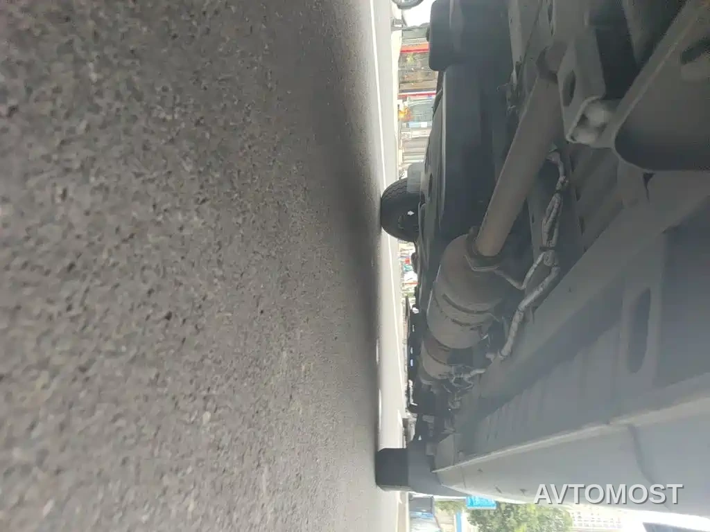 Dongfeng Yufeng 2023 V9+ 2.0T Manual FWD Multi-purpose Medium Wheelbase Medium Roof 7/8/9 Seater — фото 14