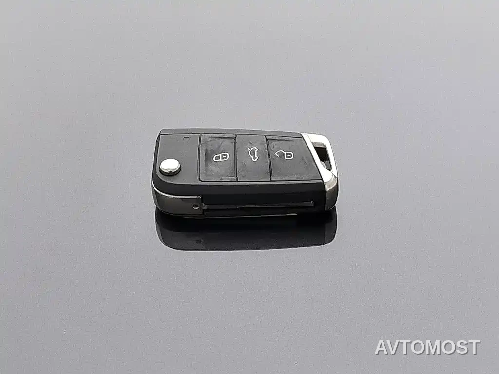 Volkswagen Tayron GTE Plug-in Hybrid 2020 Model 1.4T Luxury — фото 16