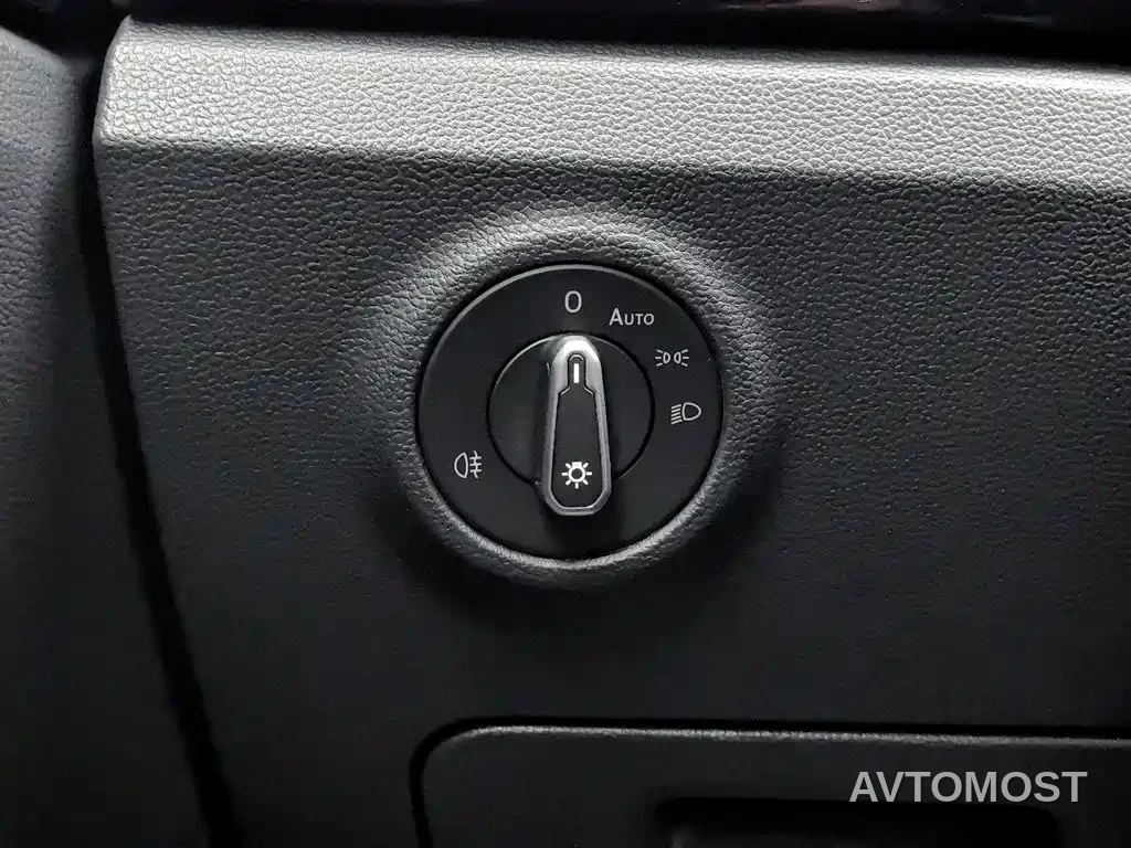 Volkswagen Tayron GTE Plug-in Hybrid 2020 Model 1.4T Luxury — фото 17