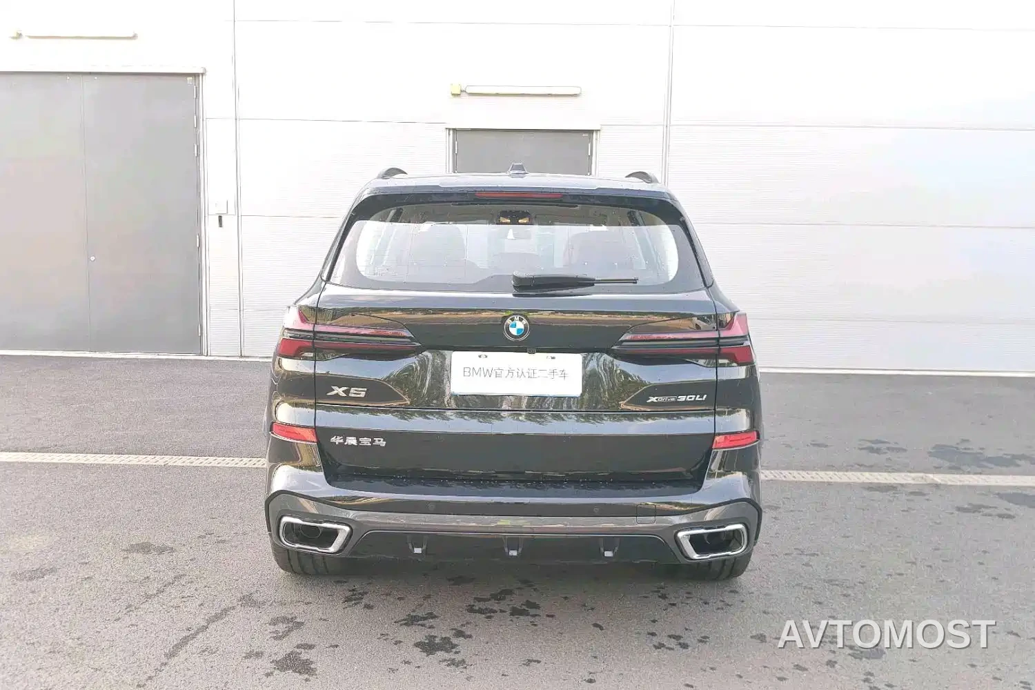 BMW X5 2025 Model xDrive 30Li M Sport Blackout Package — фото 5