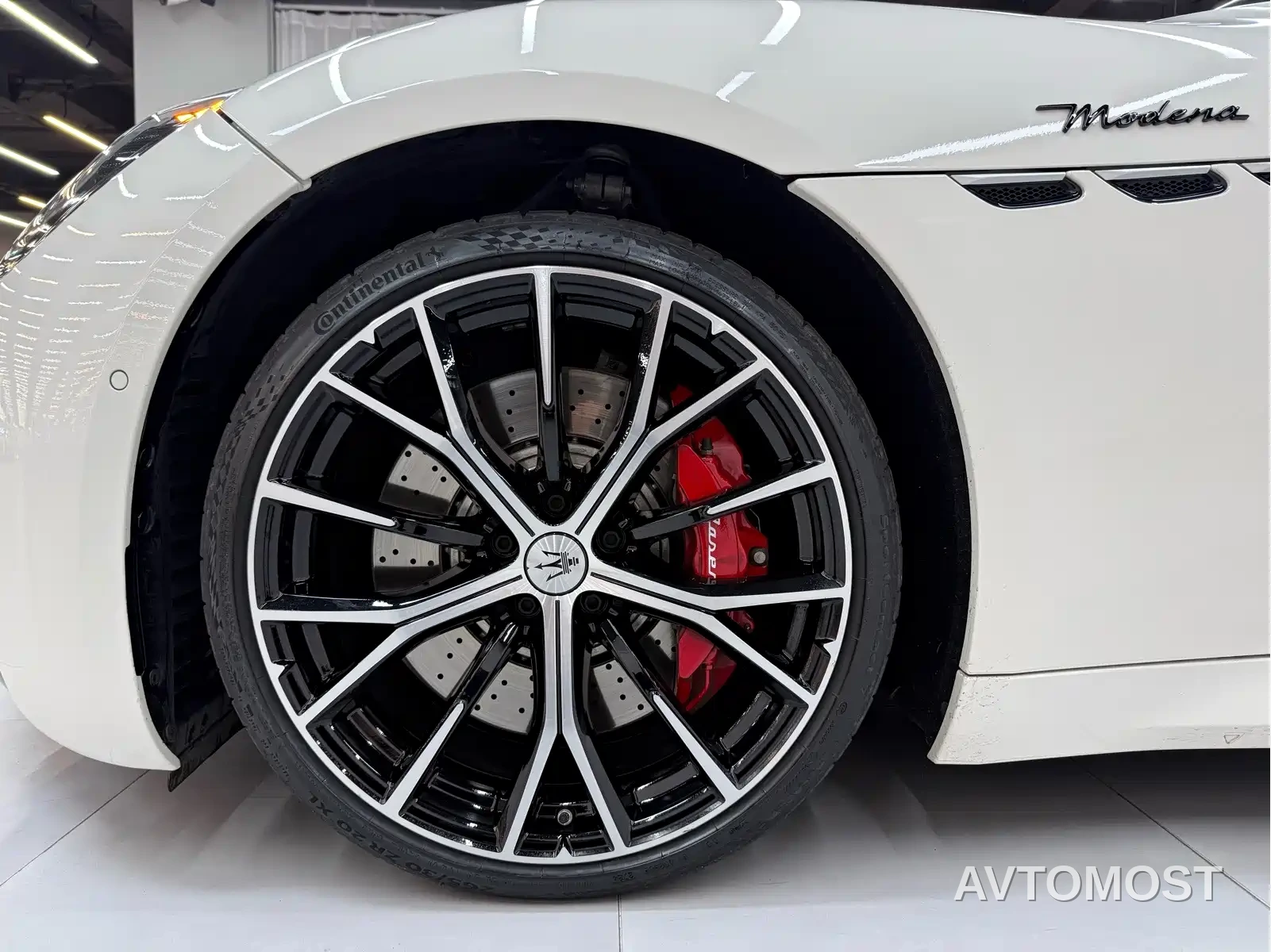 Maserati GranTurismo 2023 3.0T Modena — фото 17