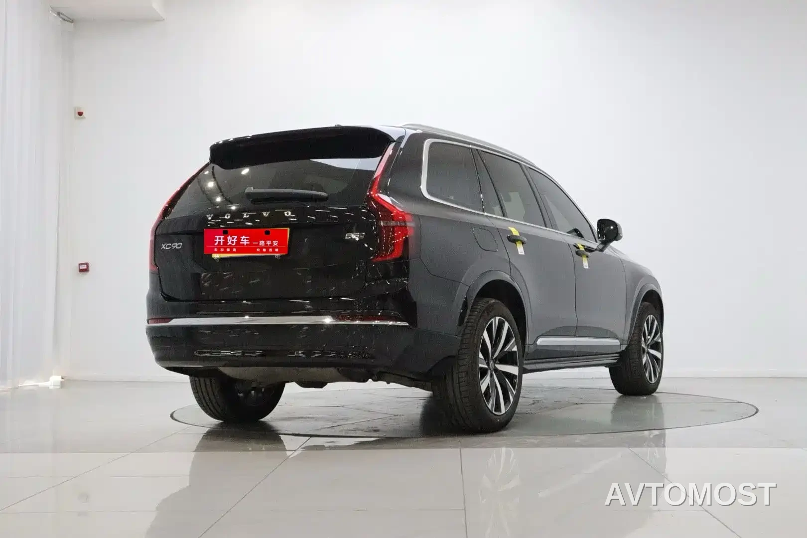 Volvo XC90 2026 B5 AWD Elegance Luxury 5-seater — фото 4