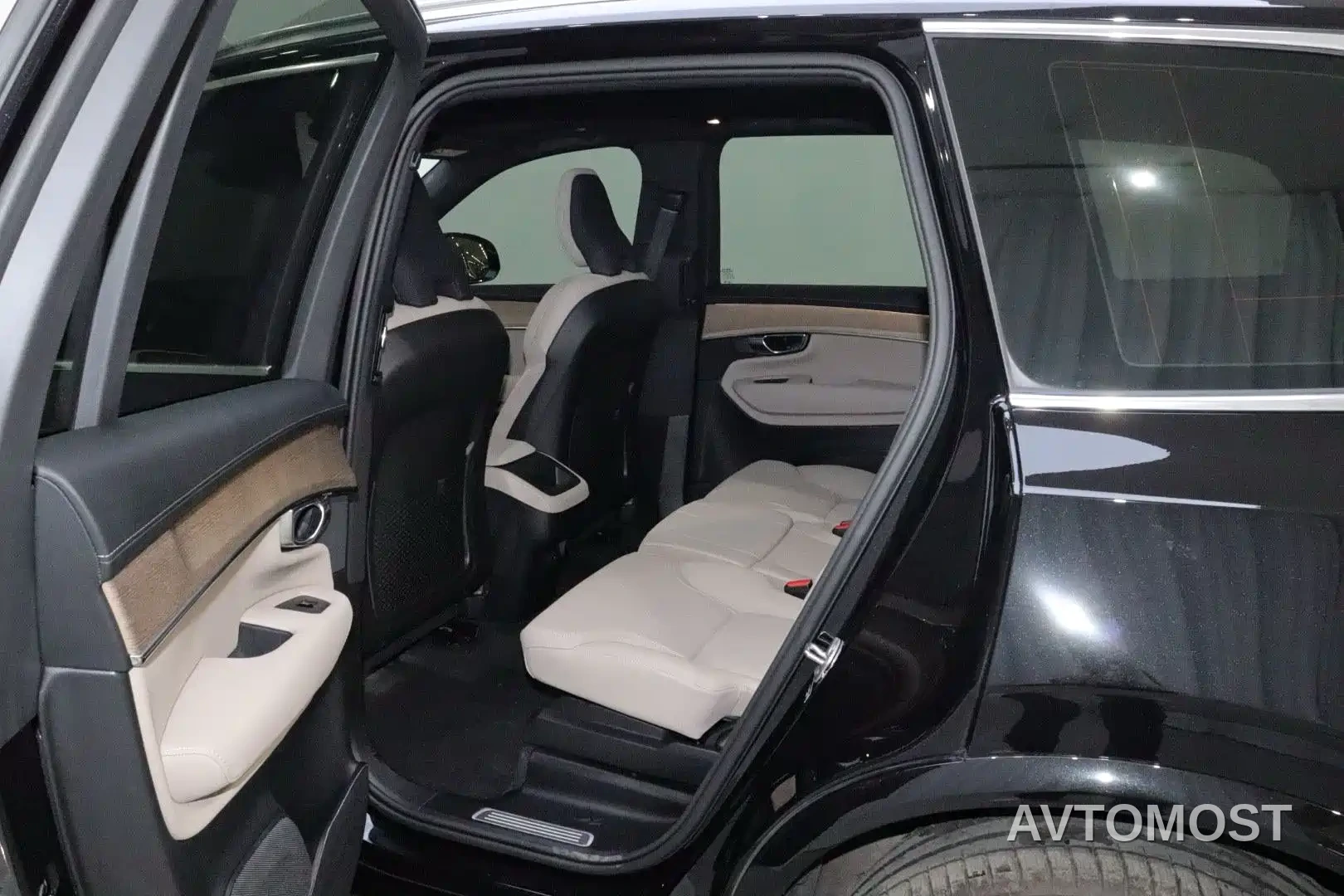 Volvo XC90 2026 B5 AWD Elegance Luxury 5-seater — фото 12