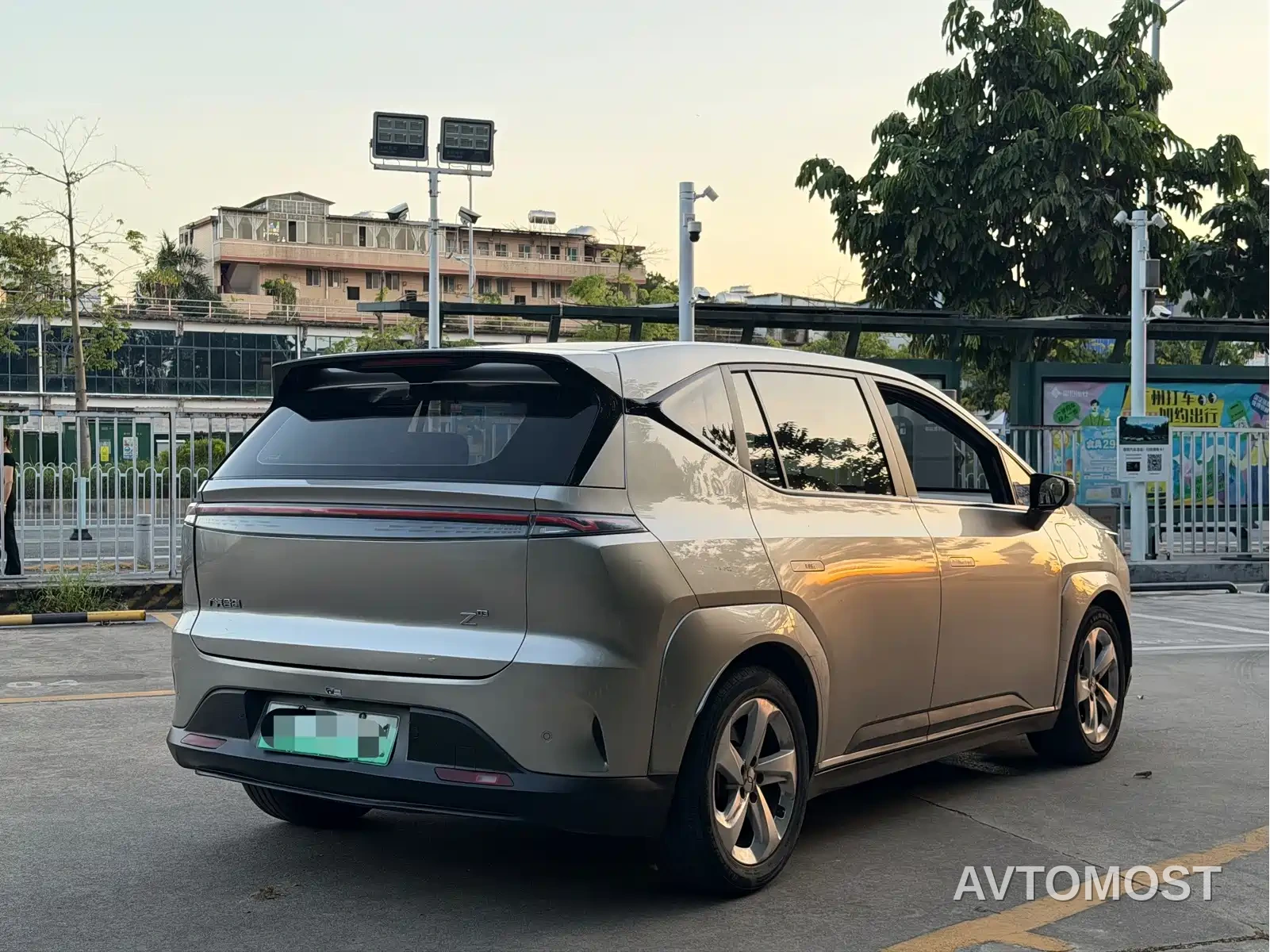 Hycan Z03 2022 430km Trend Edition 135kW 55.5kWh — фото 4
