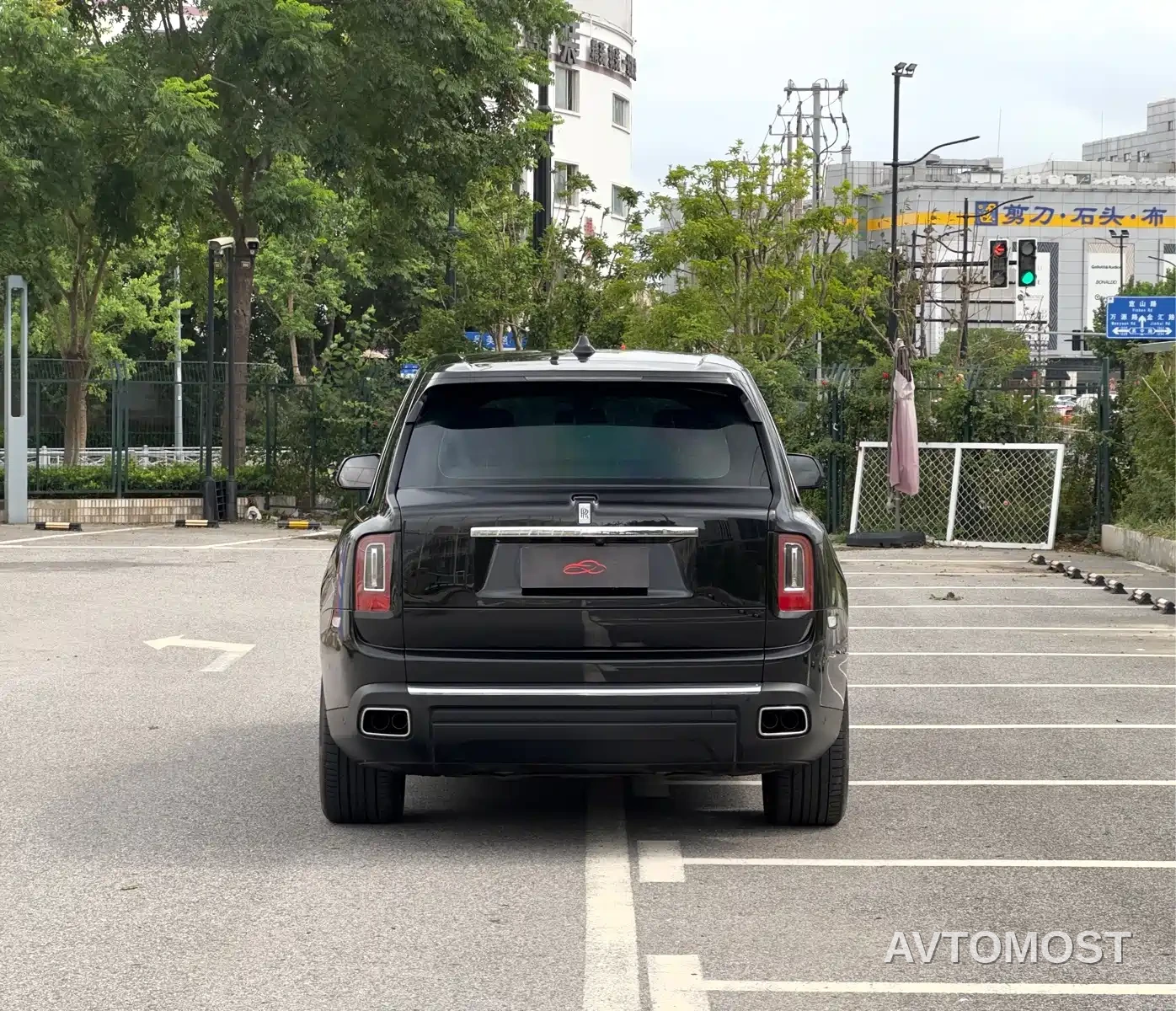 Rolls-Royce Cullinan 2018 4-Seater Version — фото 4