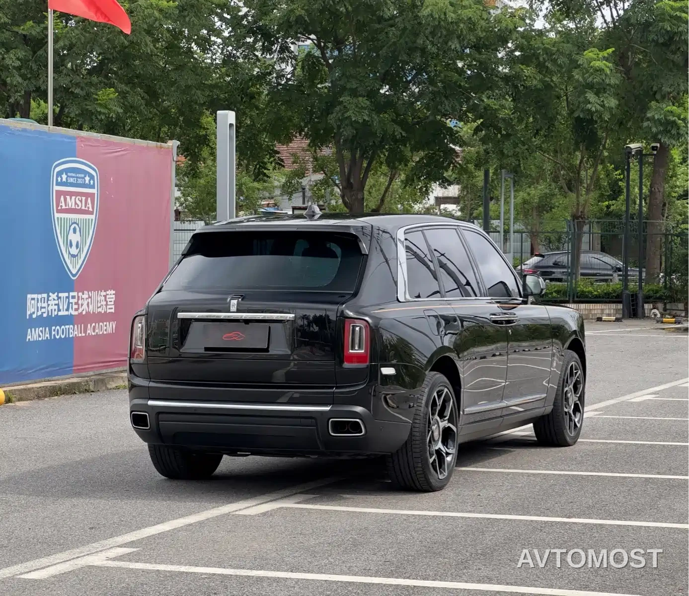 Rolls-Royce Cullinan 2018 4-Seater Version — фото 5