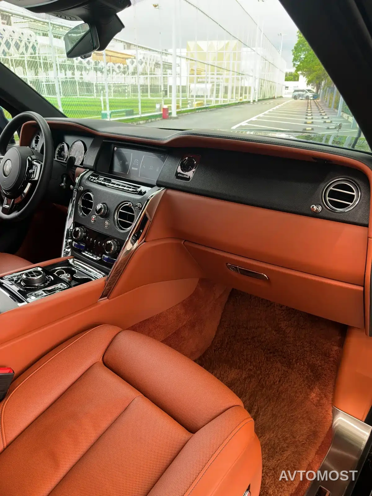 Rolls-Royce Cullinan 2018 4-Seater Version — фото 12