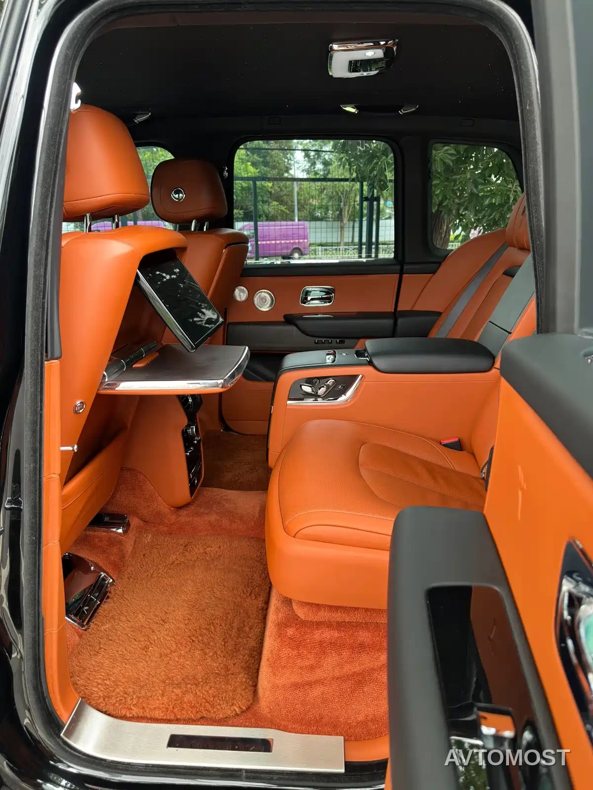Rolls-Royce Cullinan 2018 4-Seater Version — фото 18