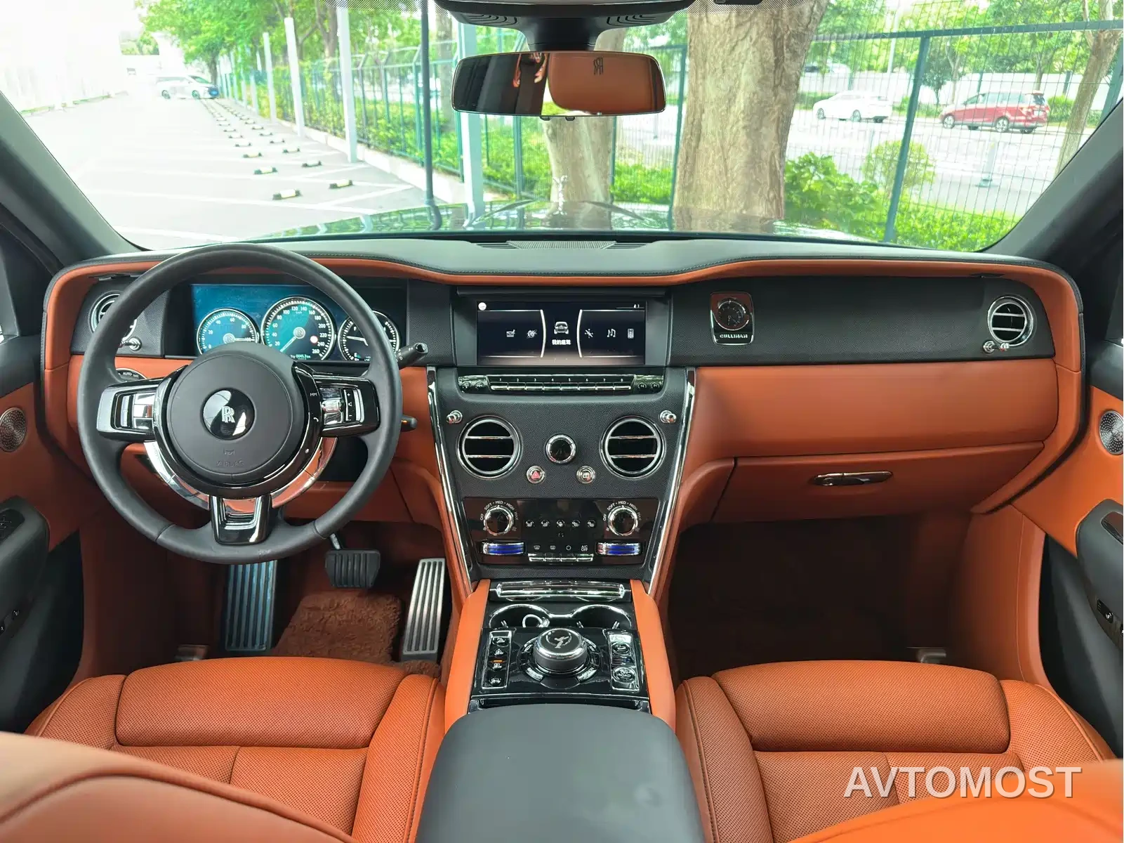 Rolls-Royce Cullinan 2018 4-Seater Version — фото 23