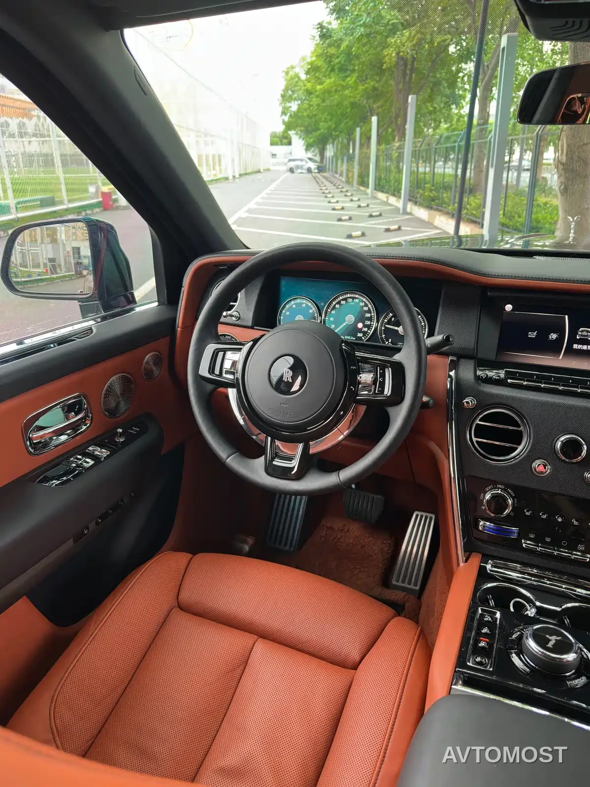 Rolls-Royce Cullinan 2018 4-Seater Version — фото 24
