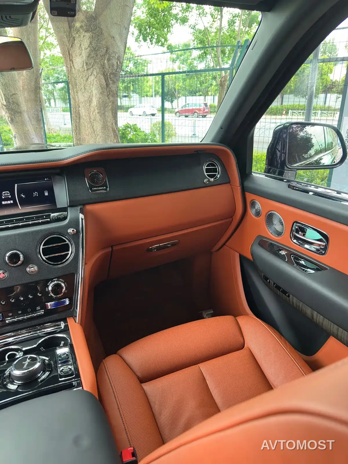 Rolls-Royce Cullinan 2018 4-Seater Version — фото 27