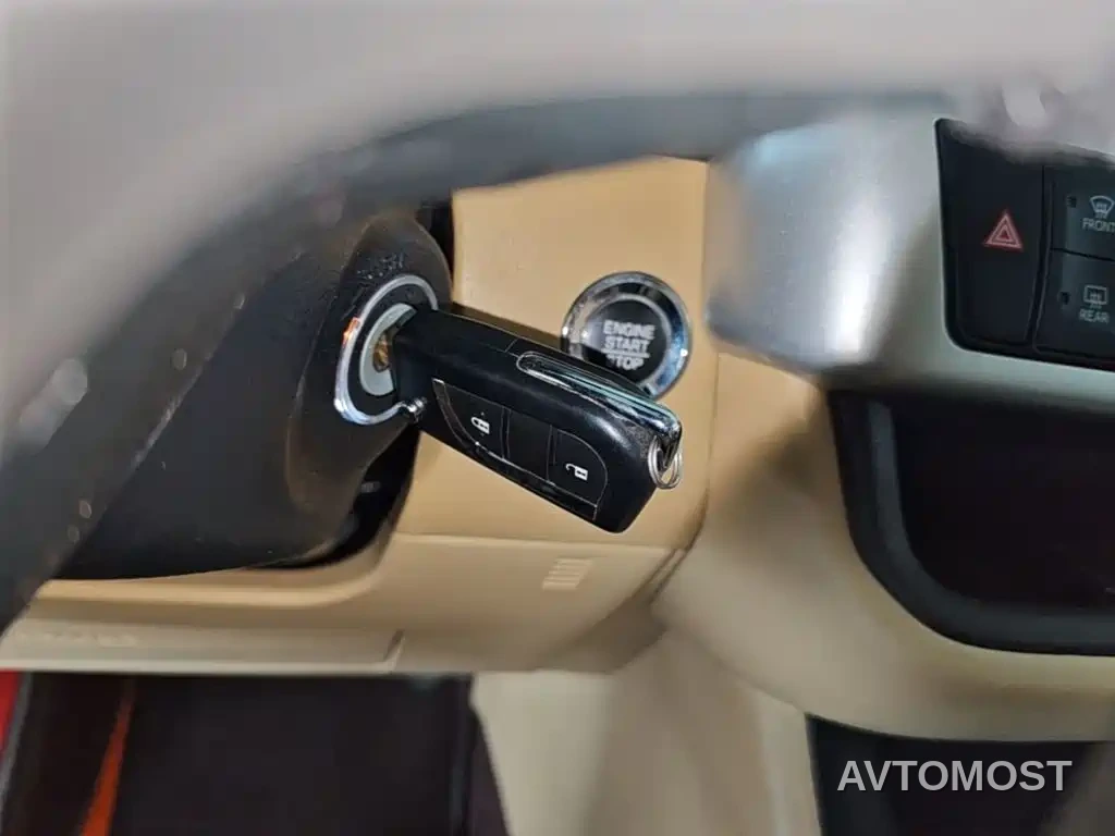Toyota Highlander 2021 2.0T AWD Elite 7-Seater — фото 5