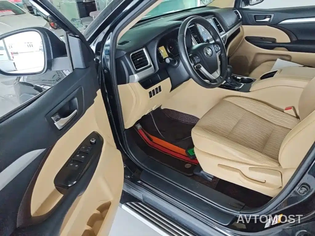 Toyota Highlander 2021 2.0T AWD Elite 7-Seater — фото 12