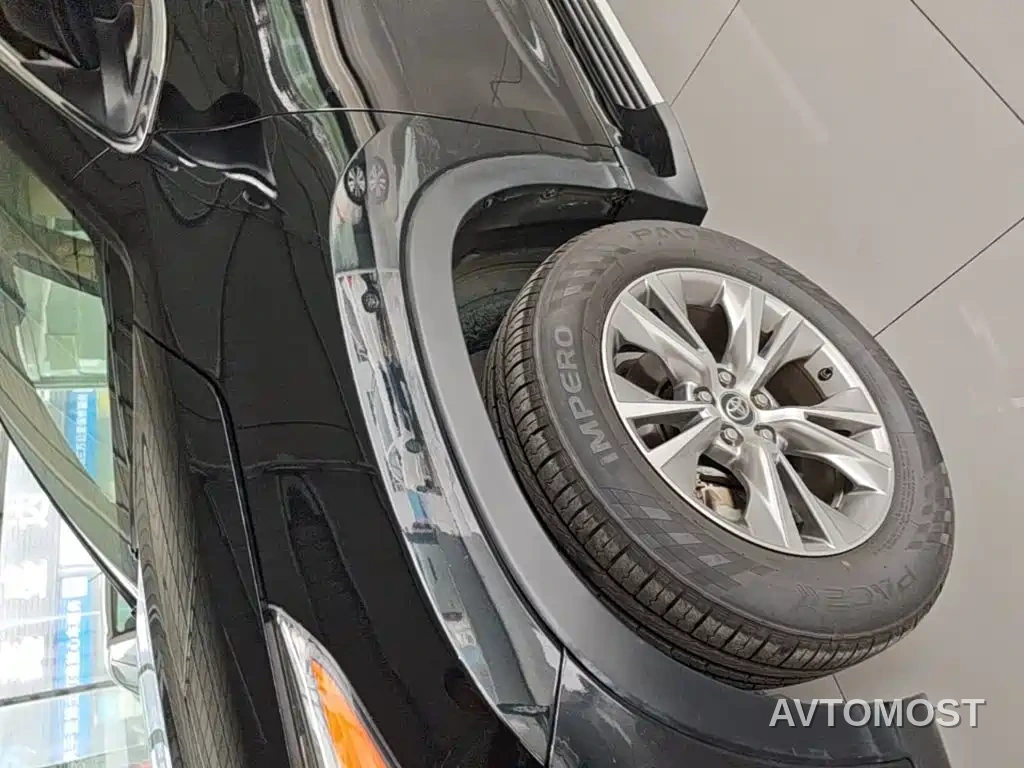 Toyota Highlander 2021 2.0T AWD Elite 7-Seater — фото 18