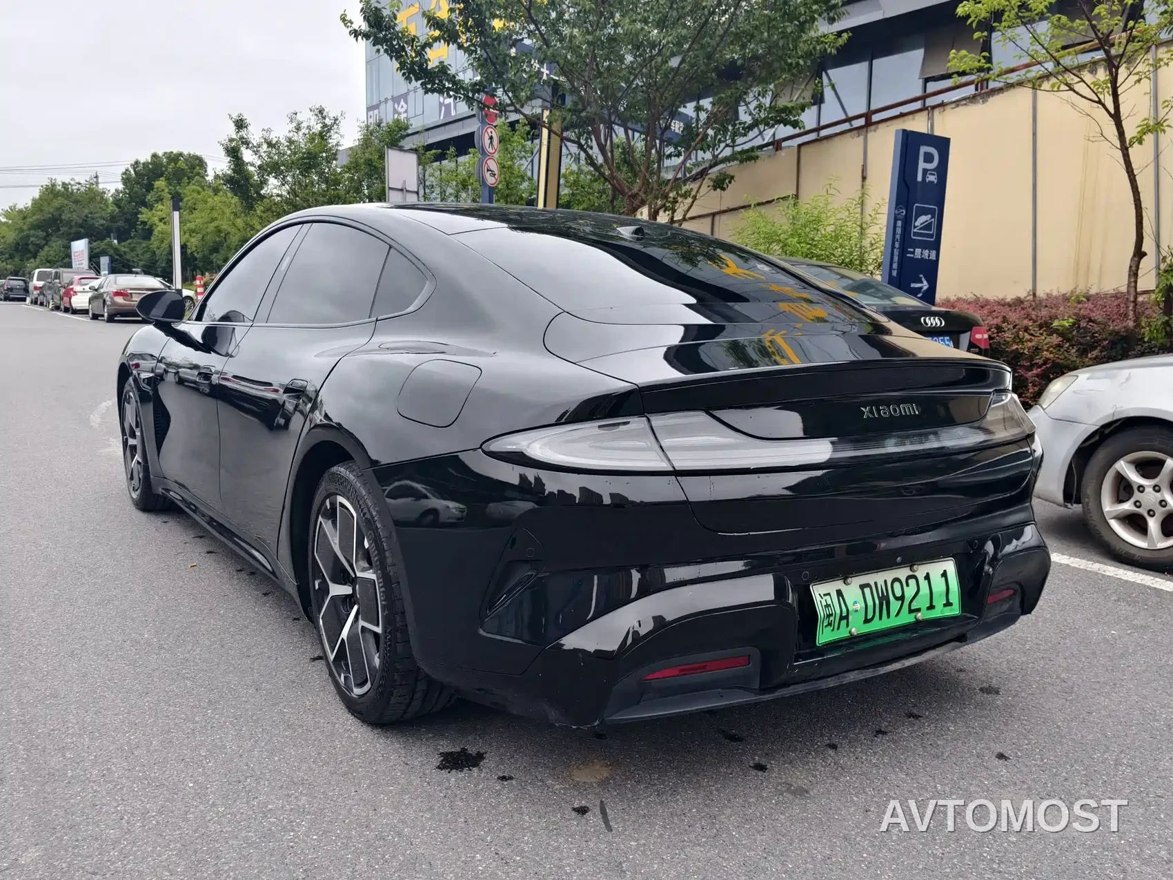 Xiaomi SU7 2024 RWD Standard Founder's Edition — фото 2