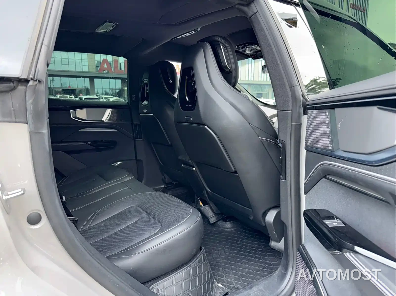 HiPhi Y 2023 560km Pioneer Edition — фото 10