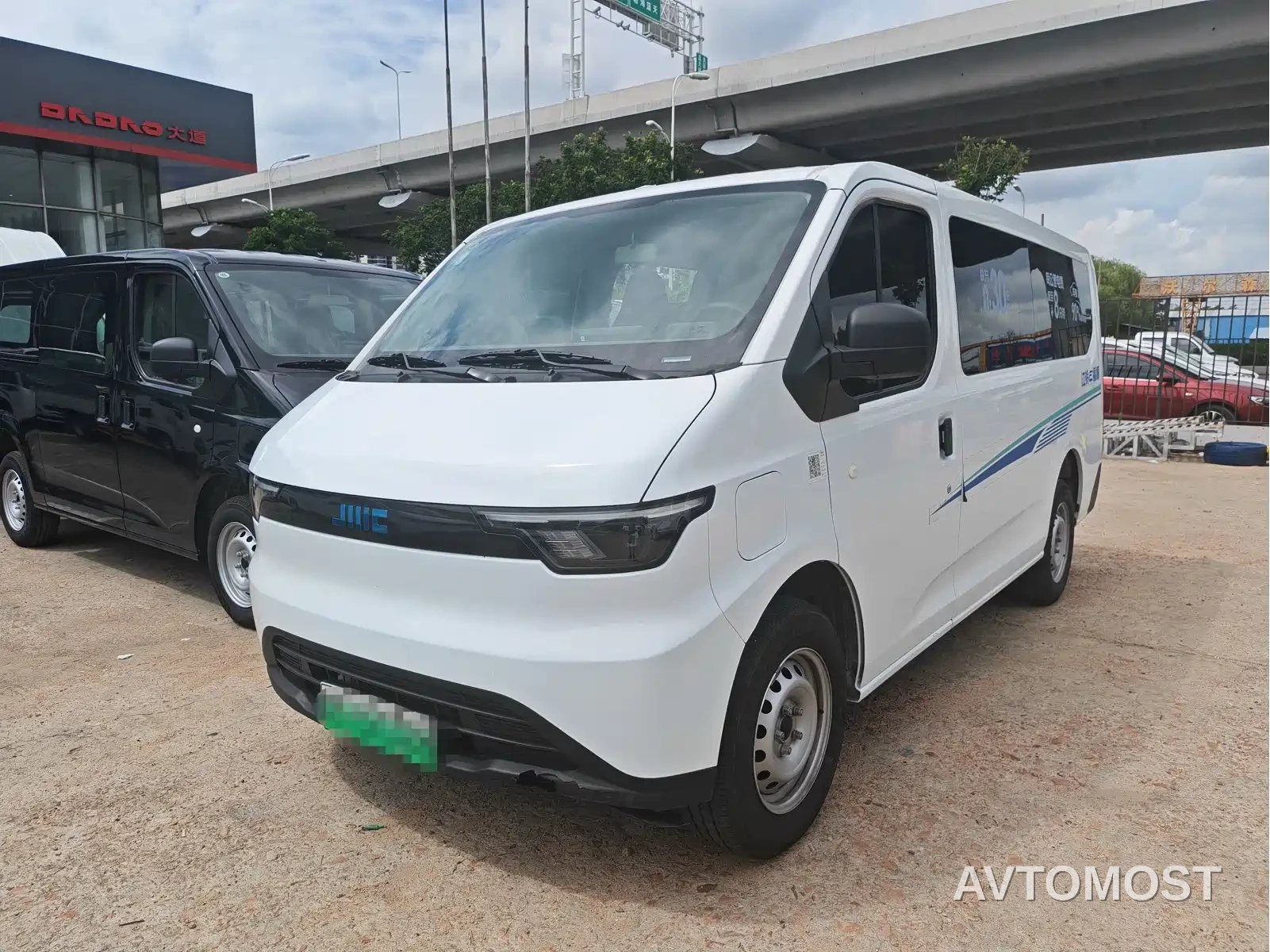Jiangling E-Fushun 2025 Clear Window Version 41.86kWh Short Wheelbase Low Roof — фото 1