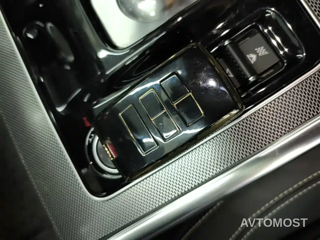 Jaguar XEL 2023 2.0T 250PS R-DYNAMIC S Progressive Sport — фото 14