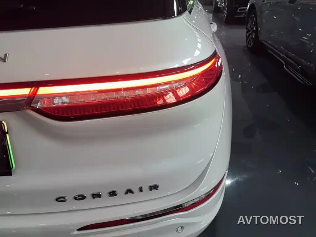 Lincoln Adventurer NEV 2021 PHEV AWD e-Elegance Edition — фото 8