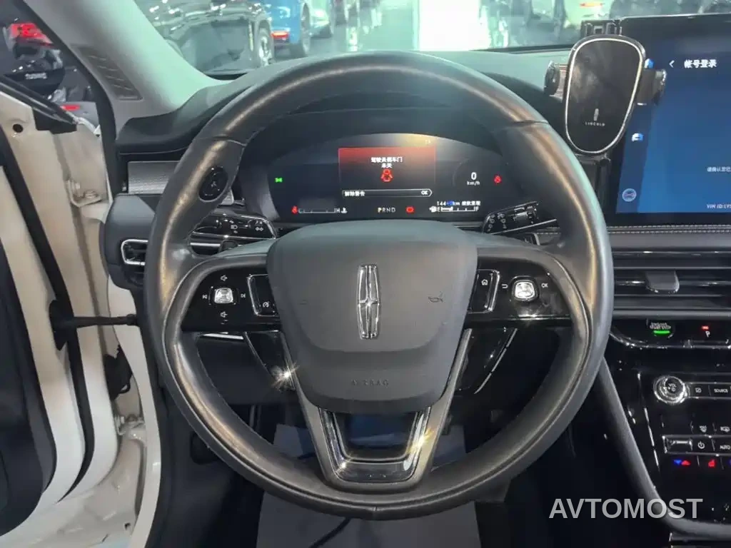Lincoln Adventurer NEV 2021 PHEV AWD e-Elegance Edition — фото 11