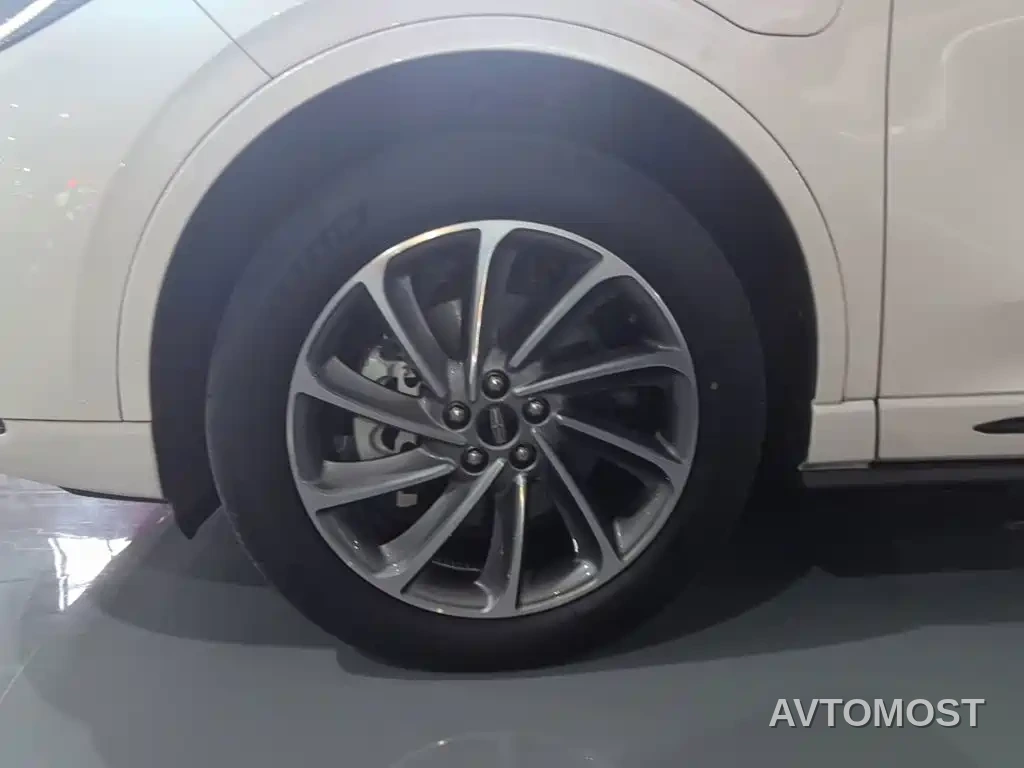 Lincoln Adventurer NEV 2021 PHEV AWD e-Elegance Edition — фото 22