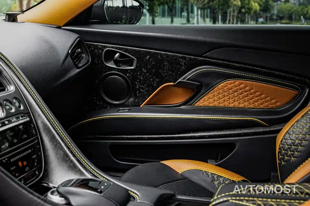 Aston Martin DBS 2020 DBS Superleggera V12 Coupe — фото 24