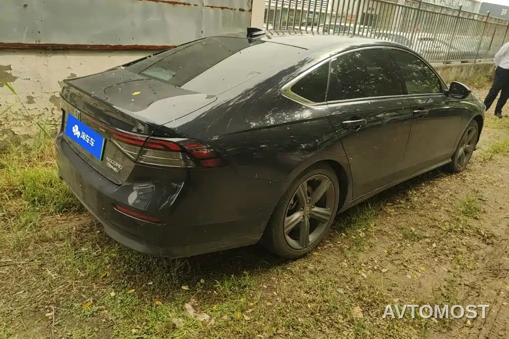 Honda Accord New Energy 2023 2.0L e:PHEV Luxury Edition — фото 3