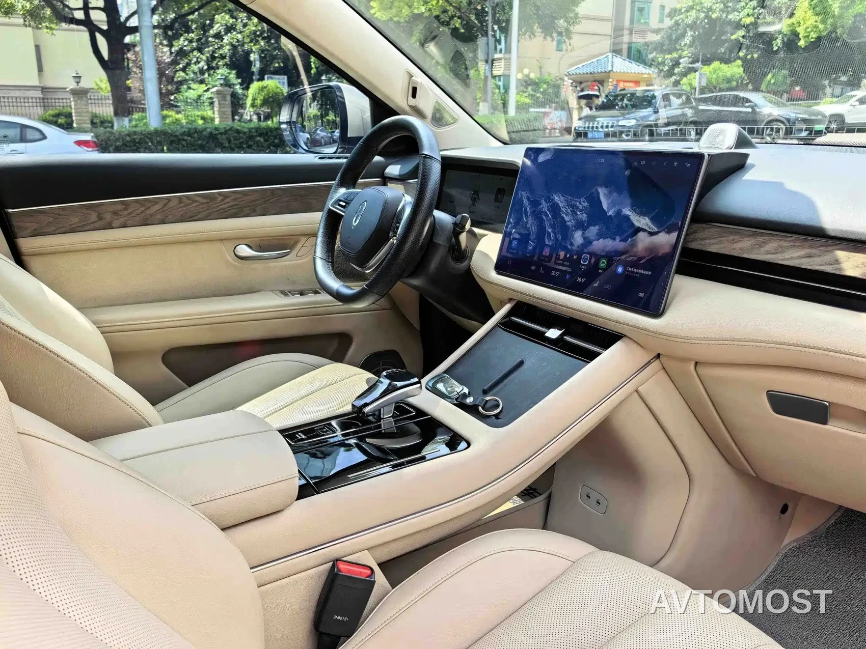 AITO M7 2022 1.5T RWD Comfort Edition — фото 6