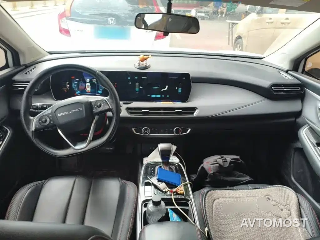 BAIC Beijing U5 PLUS 2021 1.5L CVT Luxury Edition — фото 12