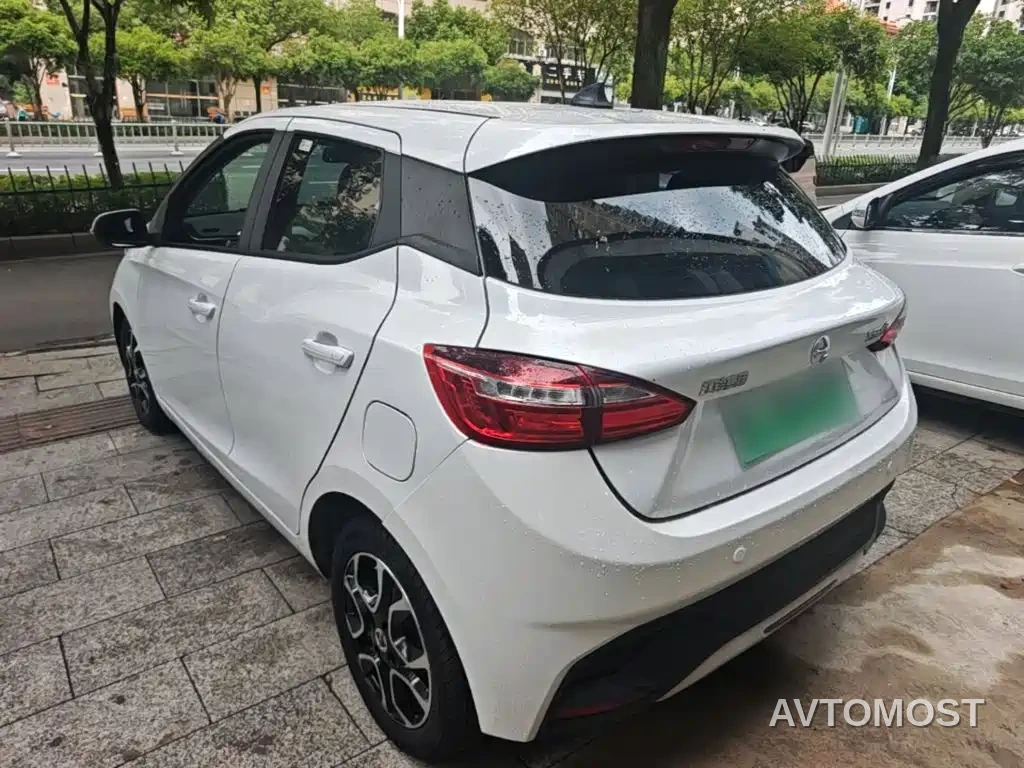 JMCG New Energy Yizhi EV3 2022 Mini Radar Joy Run Edition — фото 4