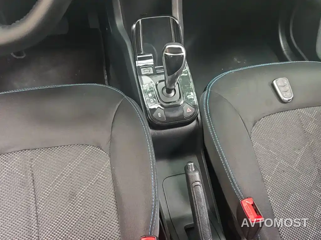 JMCG New Energy Yizhi EV3 2022 Mini Radar Joy Run Edition — фото 13