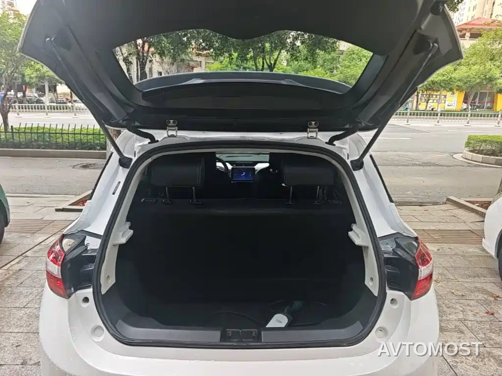 JMCG New Energy Yizhi EV3 2022 Mini Radar Joy Run Edition — фото 18