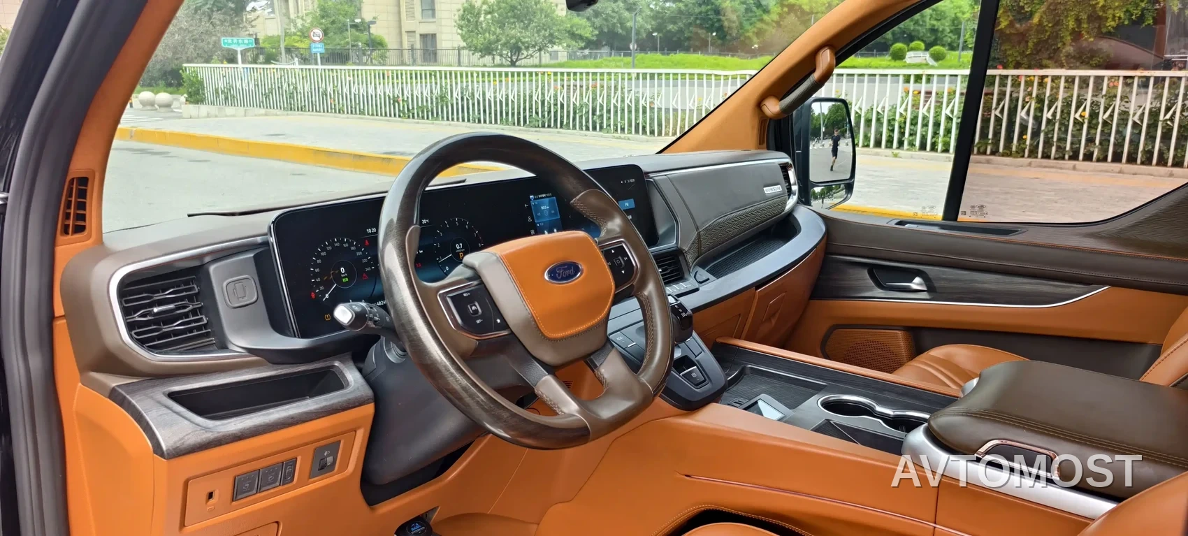 Juntian Granvia 2025 High Roof 2WD Starlight Edition — фото 6