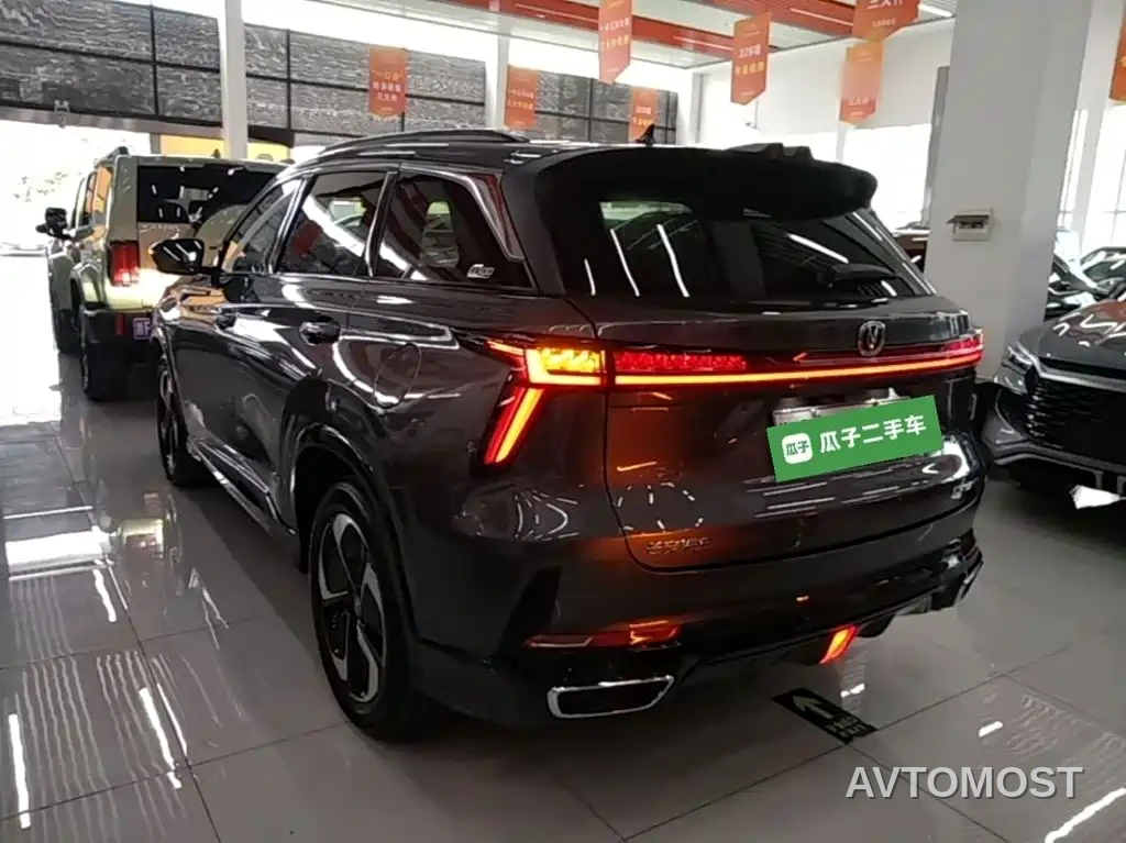 Changan CS75 PLUS iDD 2023 Smart Electric iDD Intelligent Leader Model — фото 5