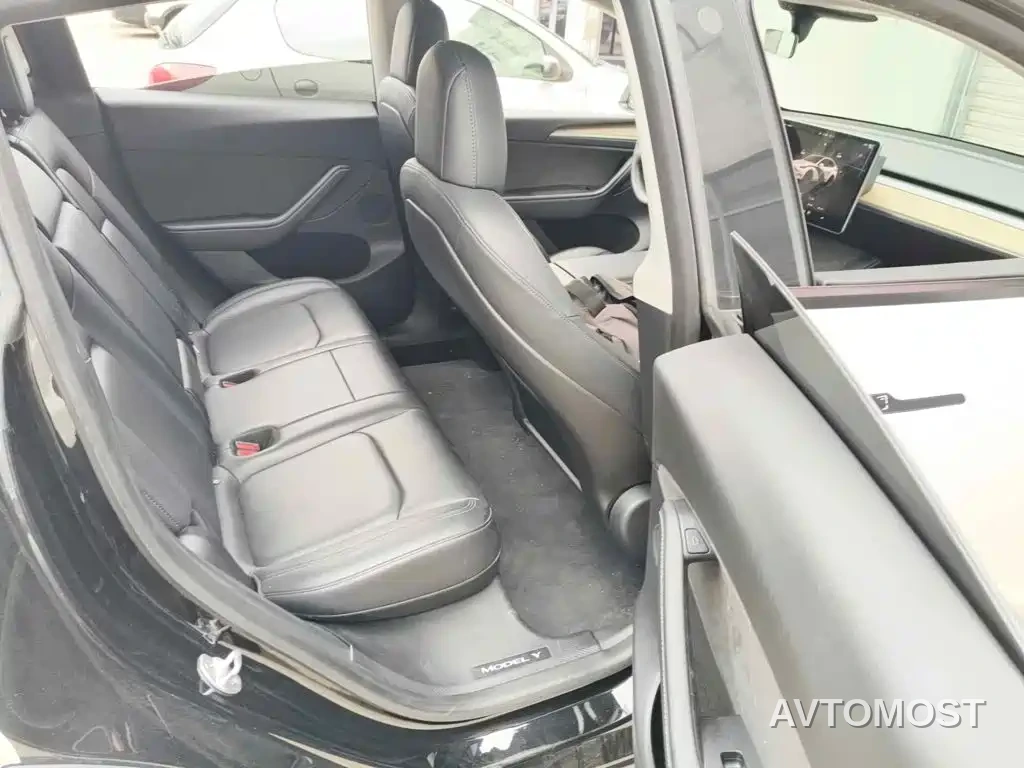 Tesla Model Y 2022 Rear-Wheel Drive Version — фото 11