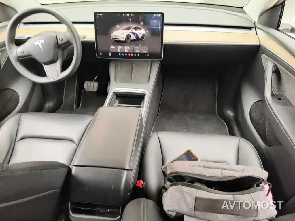 Tesla Model Y 2022 Rear-Wheel Drive Version — фото 12