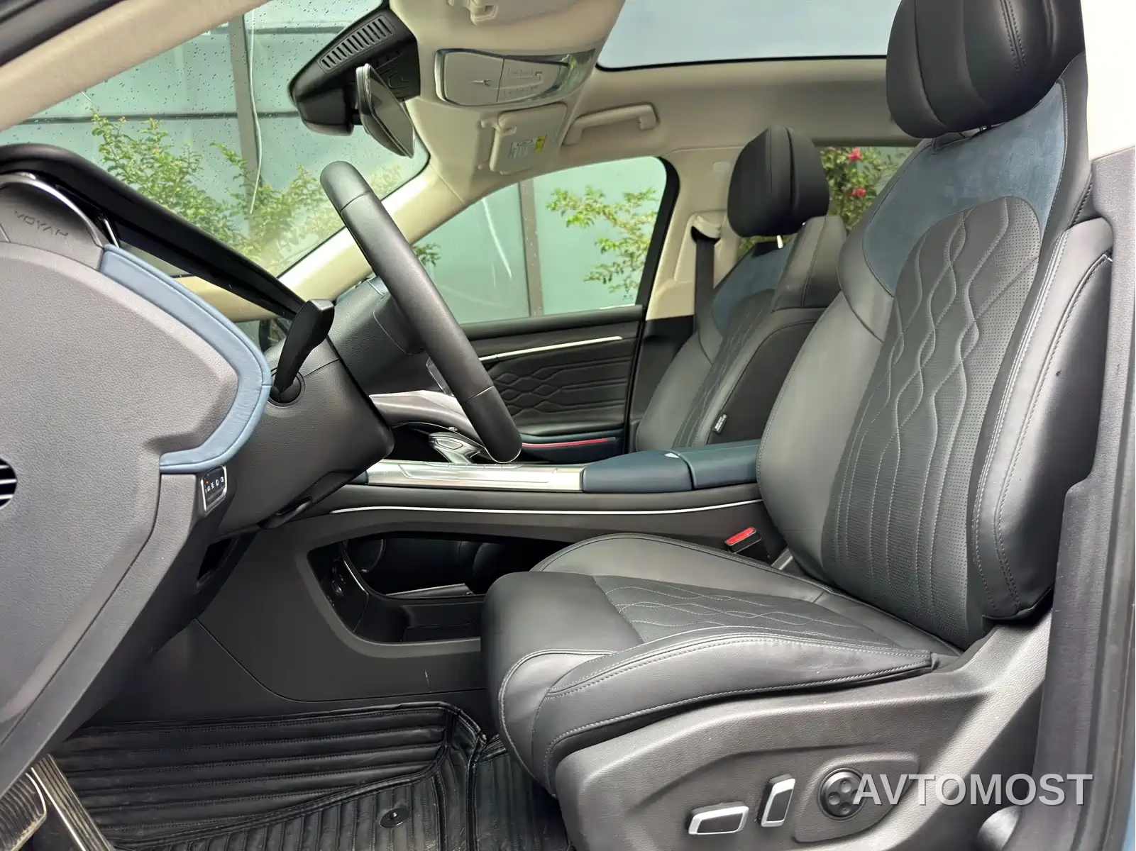 VOYAH FREE 2021 4WD Extended Range Launch Edition Exclusive Luxury Package — фото 5